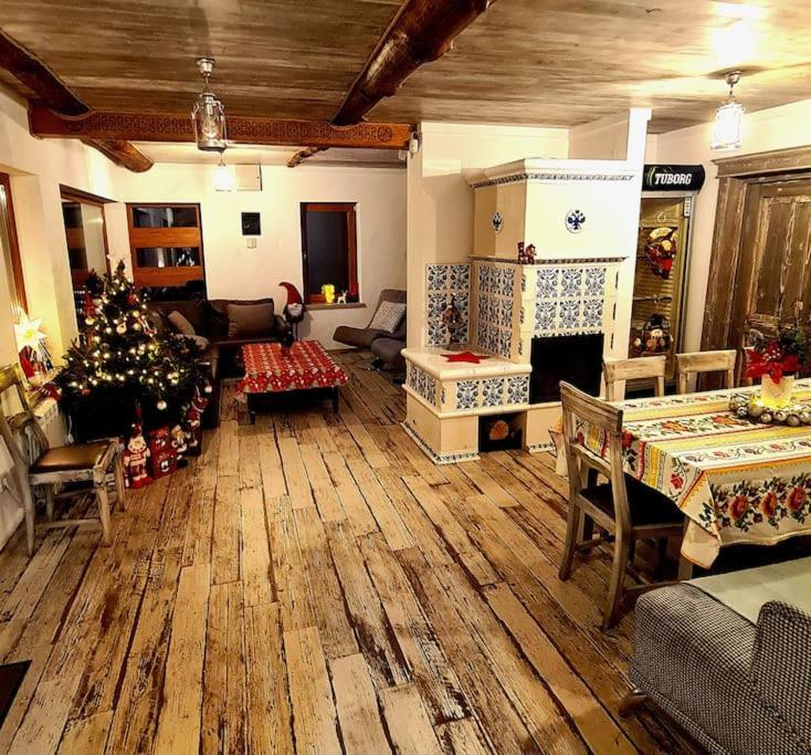 Pensiune Subcrai Cu Centru Spa Zărneşti Εξωτερικό φωτογραφία